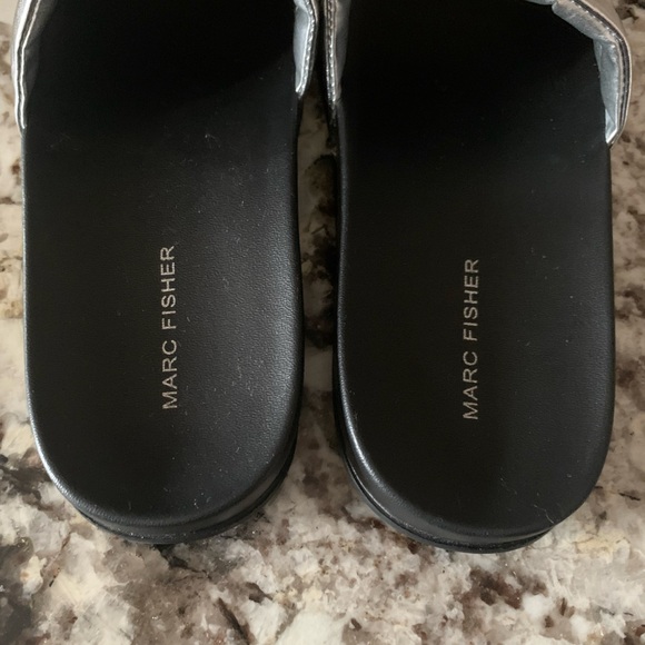 NEW Marc Fisher Metallic Silver Slides - Picture 3 of 8